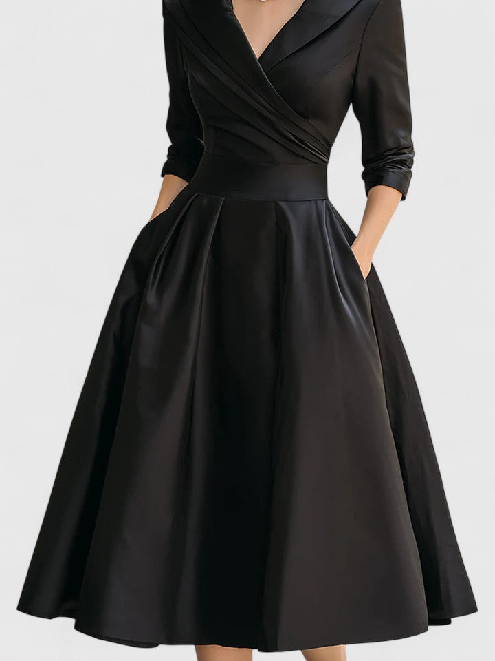 Ewelina - Damen A-Linienkleid mit Wickelkragen und elegantem Design