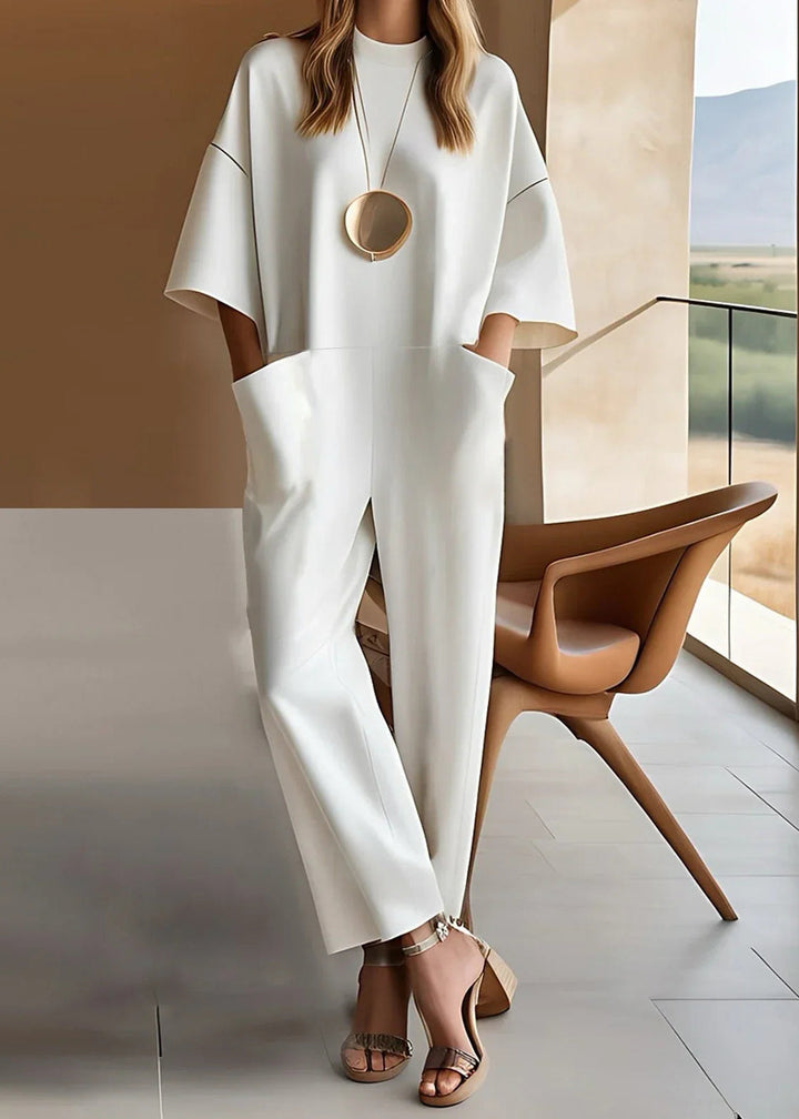 Aria | Damen Kurzarm Jumpsuit mit weitem Bein und Rundhalsausschnitt