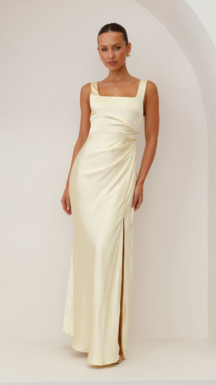 Maxikleid mit quadratischem Ausschnitt aus Satin für Hochzeitsgäste