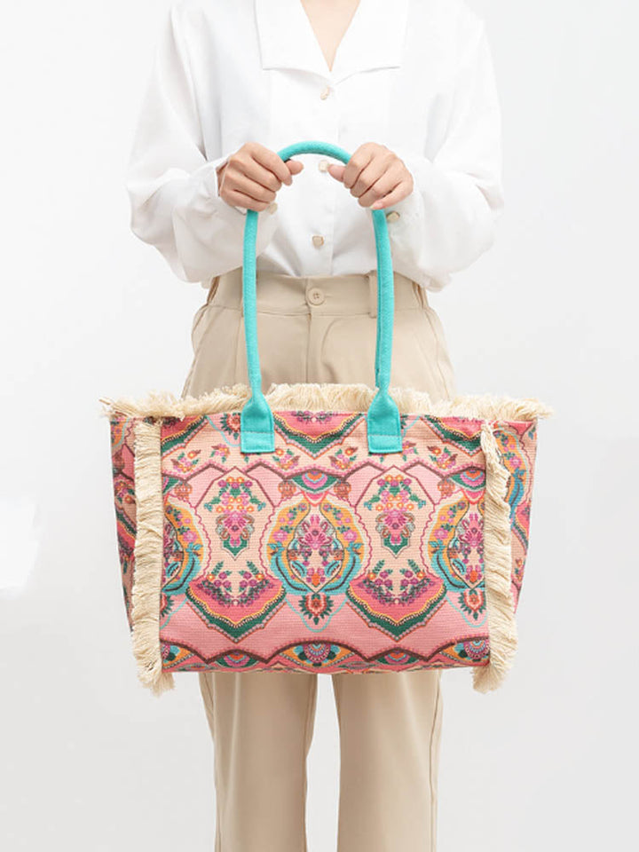 Große Shopper mit Fransen und Bunter Bohemian Druck | Sommer