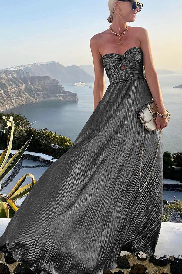 Damenformales trägerloses plissiertes metallisches Maxikleid