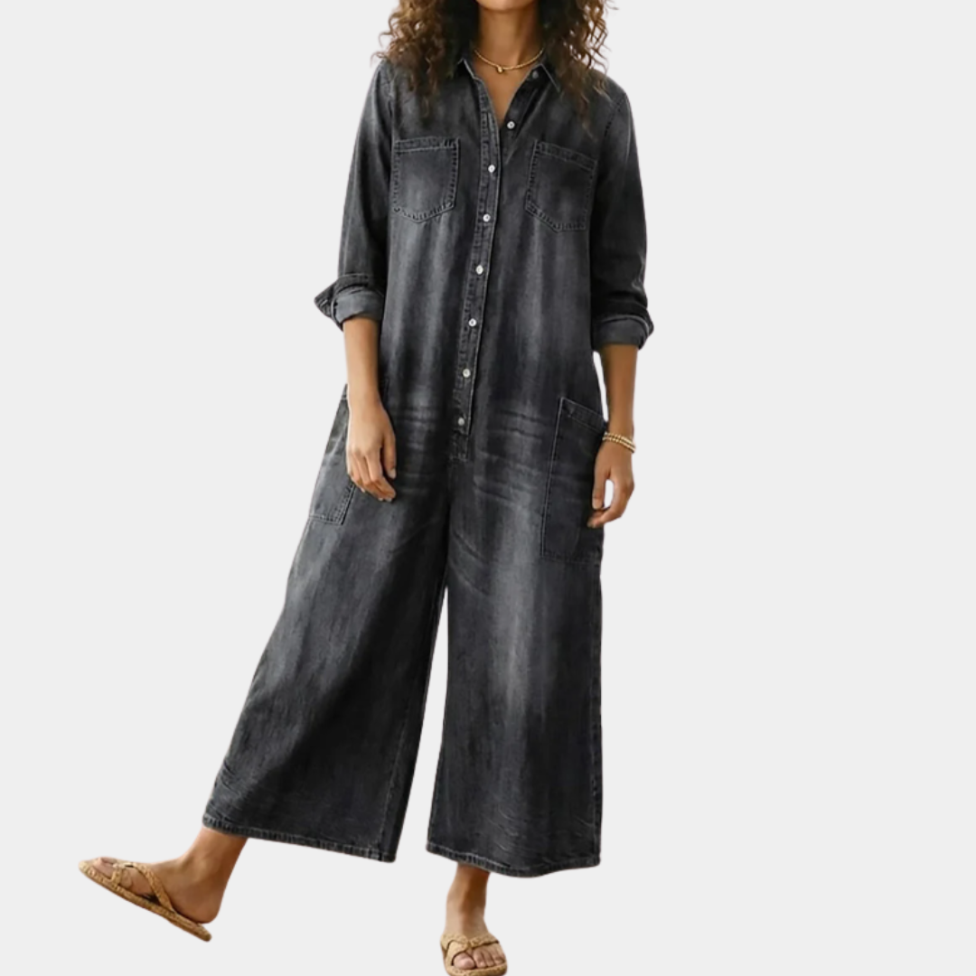 Diana Vintage-Jumpsuit aus Denim mit Knopfleiste von Maria Zürich — Vorderansicht