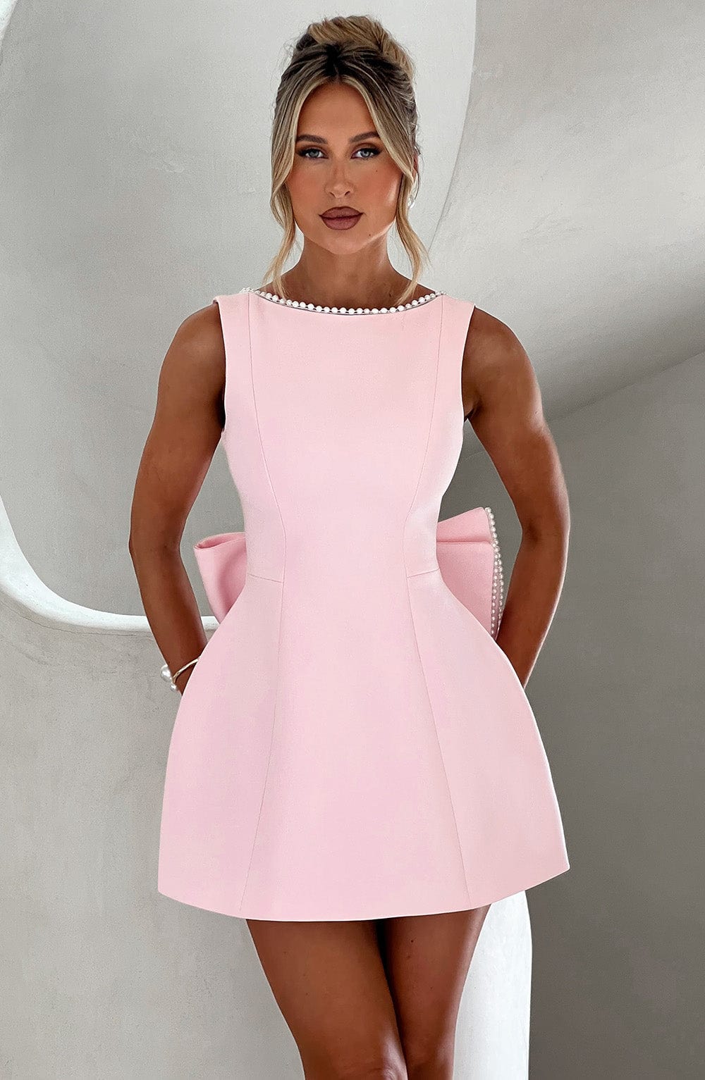 Adeline | Elegantes Damen-Minikleid zur Graduierung 2026