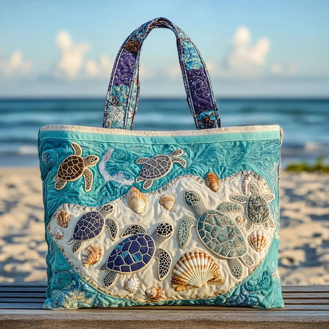 Gesteppte Tote Bag mit Motiv Schildkrötenliebe von Maria Zürich