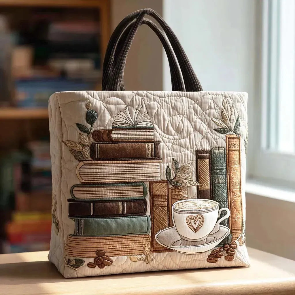 Gesteppte Tote Bag mit Motiv Kaffee & Kapitel von Maria Zürich