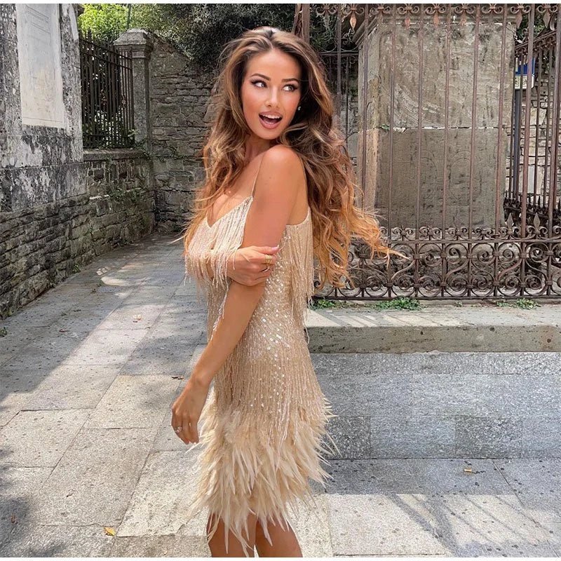 Nicole - Pailletten-Fransen & Feder Saum Spaghetti-Träger Mini Kleid
