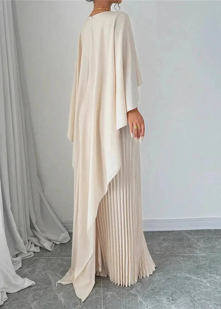 Maxikleid mit Faltenwurf und Cape für Hochzeitsgäste
