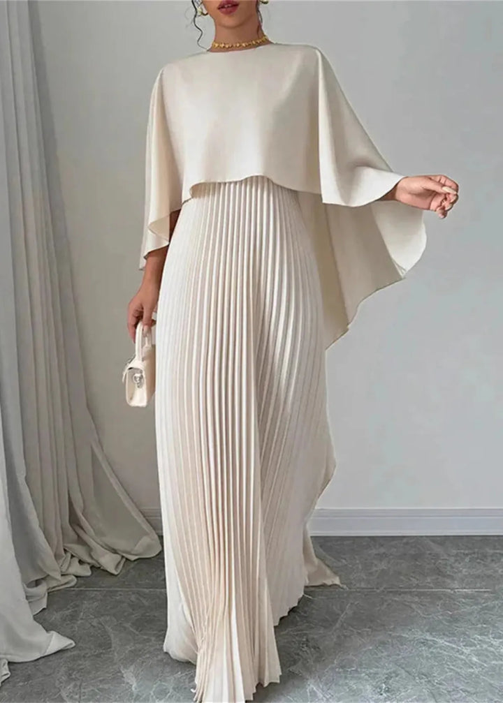 Maxikleid mit Faltenwurf und Cape für Hochzeitsgäste