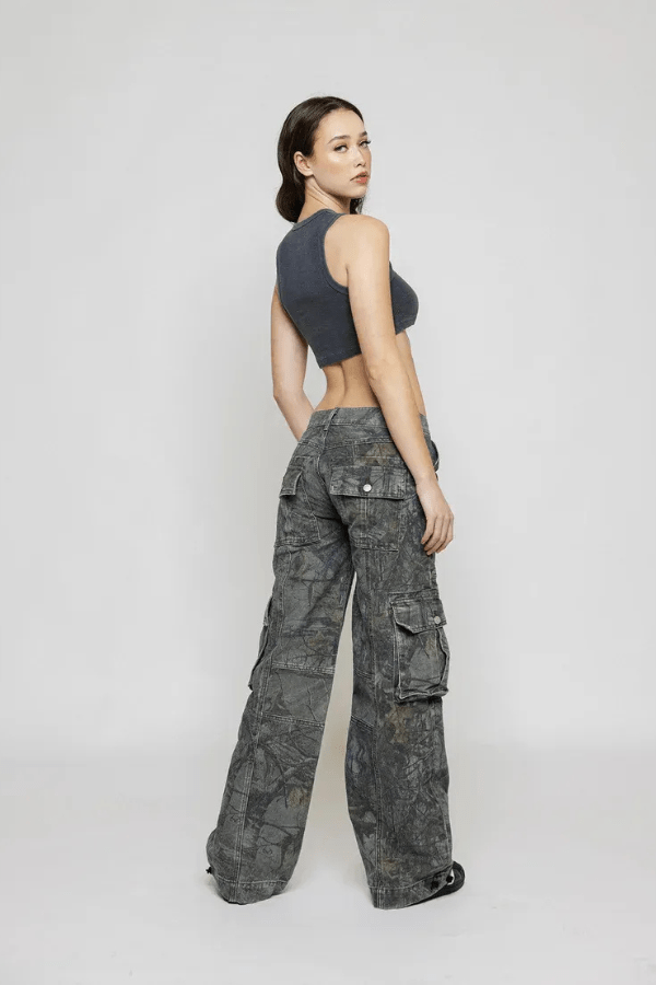 Frances - Damen Camo Print Low-Rise Cargo-Hosen