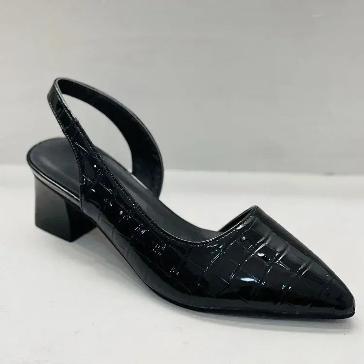 Elegante Pumps mit spitzem Schuh und Blockabsatz