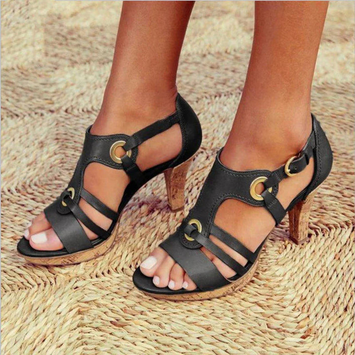 Felicia Heels | High Heels mit Riemen