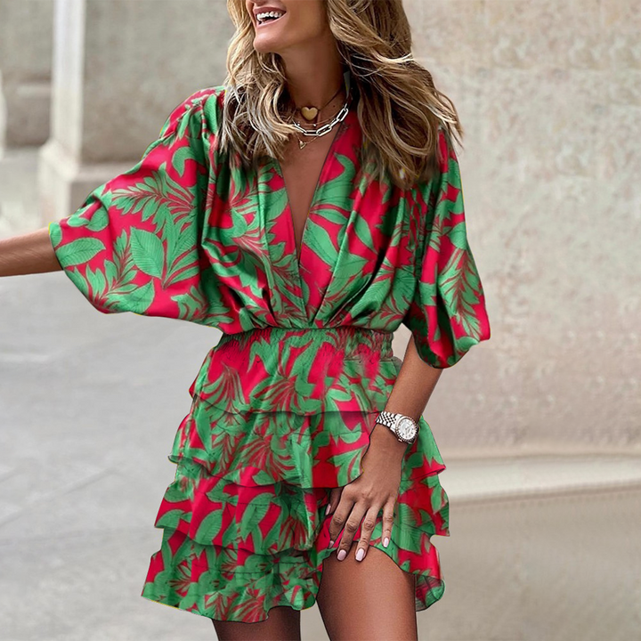 Damenkleid - Tiefer V-Ausschnitt mit Tropenprint und Rüschen | Sommer