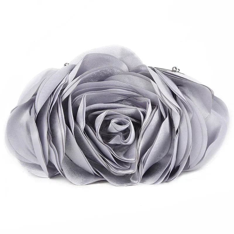 Abendtasche mit Blume und Kette | Elegant