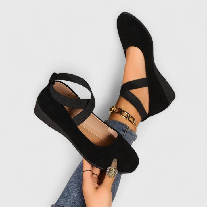 Annelie - Damen Ballerinas mit Elastischen Riemen und Keilsohle