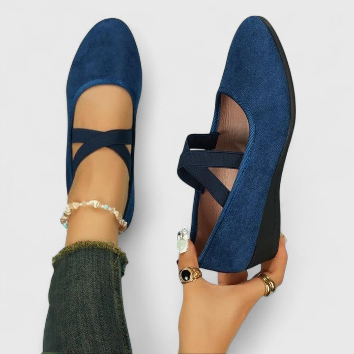 Annelie - Damen Ballerinas mit Elastischen Riemen und Keilsohle