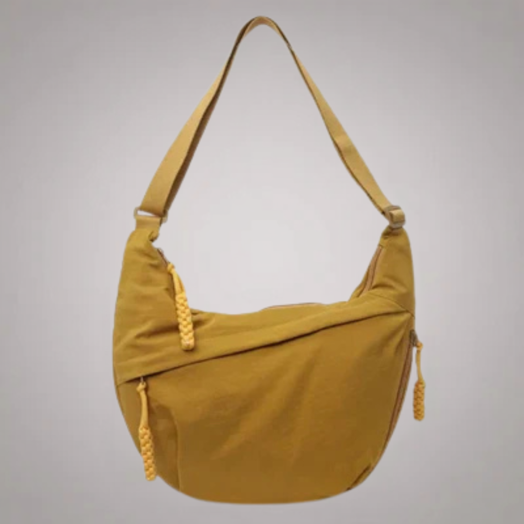 Oliwia elegante Schultertasche aus Nylon – Vorderansicht