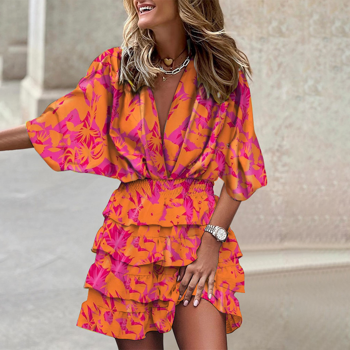 Damenkleid - Tiefer V-Ausschnitt mit Tropenprint und Rüschen | Sommer