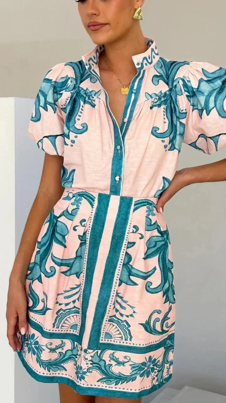 Isla | Damen Minihemdkleid mit floralem Druck und Puffärmeln