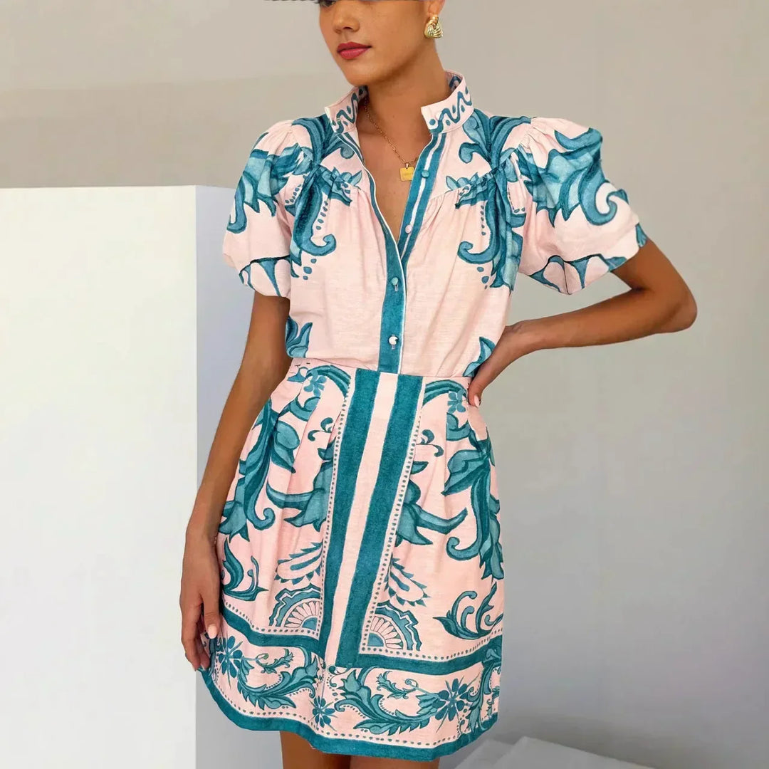 Isla | Damen Minihemdkleid mit floralem Druck und Puffärmeln