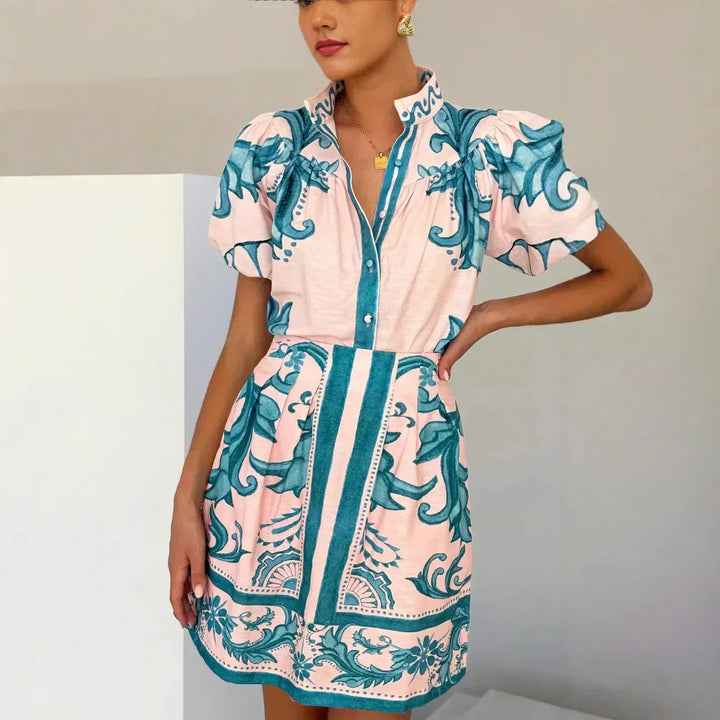 Isla | Damen Minihemdkleid mit floralem Druck und Puffärmeln