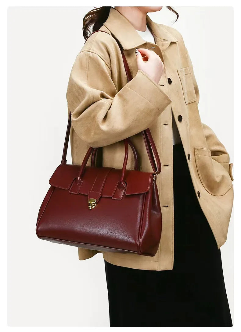 Damen Tasche - Strukturiert mit Goldener Druckknopf | Klassisch