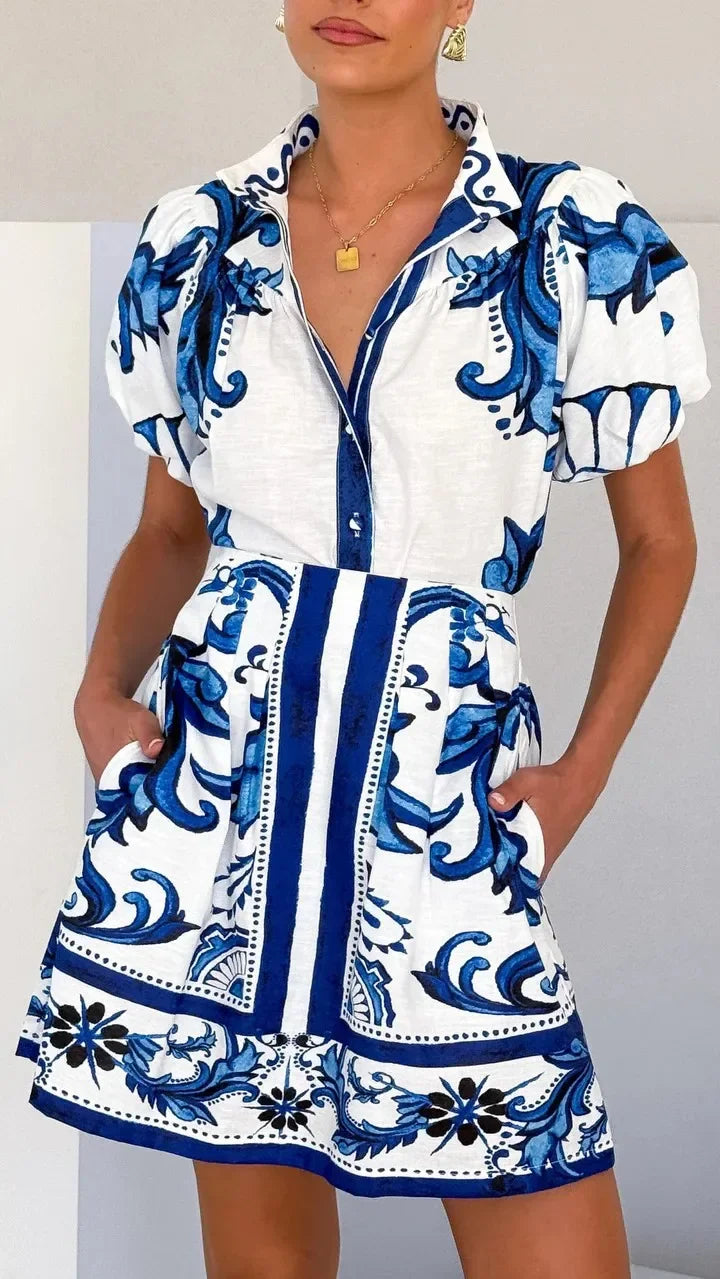 Isla | Damen Minihemdkleid mit floralem Druck und Puffärmeln