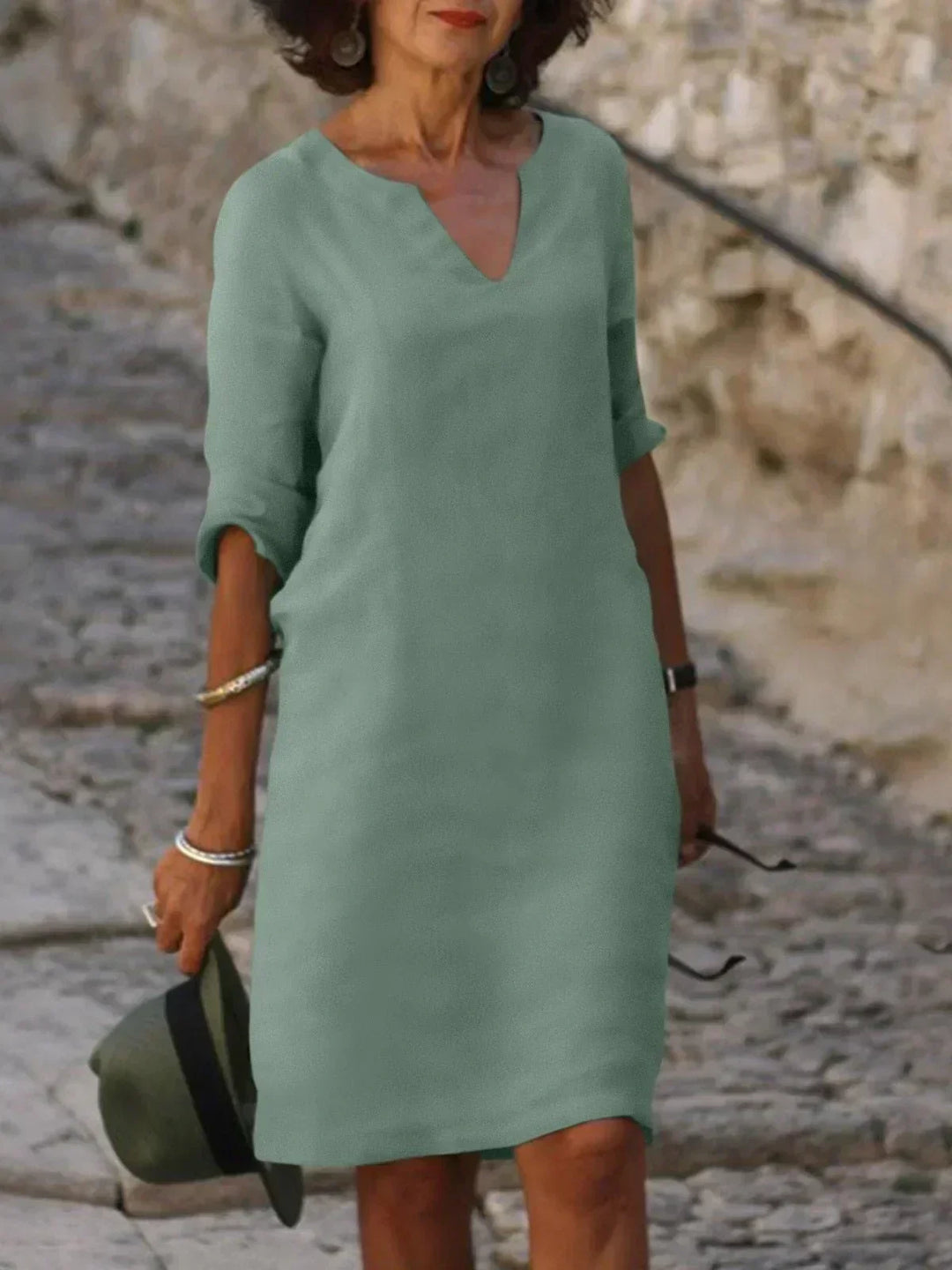 Xyla | Elegantes Damen-Midi-Kleid mit V-Ausschnitt zur Graduierung 2026