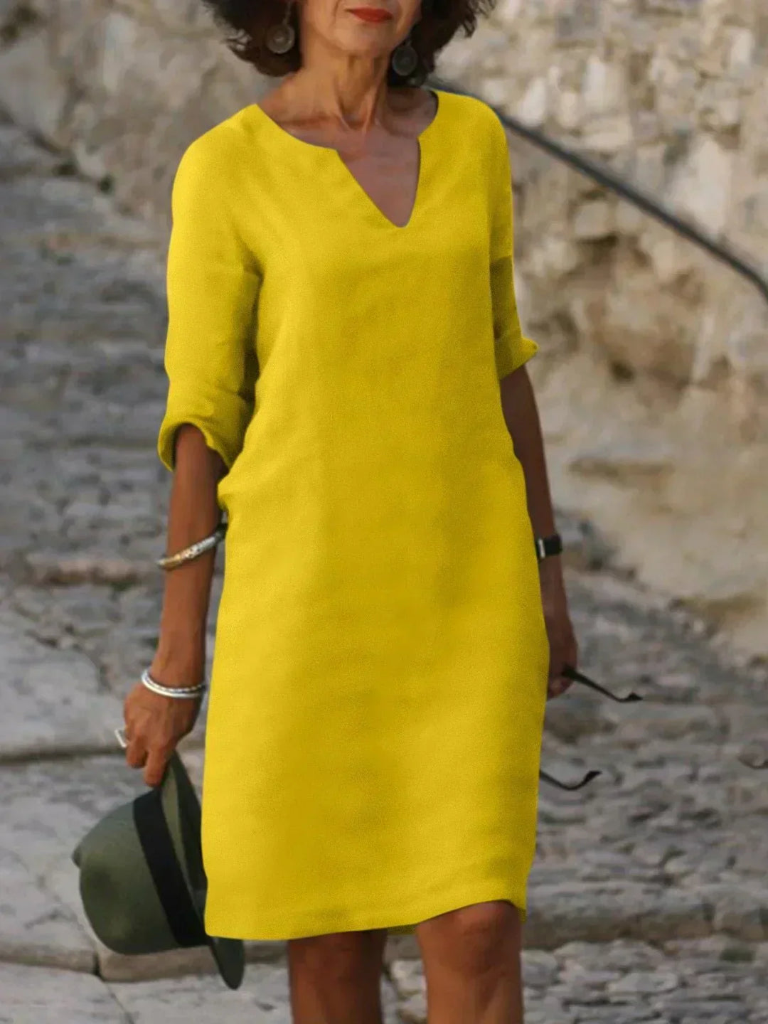 Xyla | Elegantes Damen-Midi-Kleid mit V-Ausschnitt zur Graduierung 2026