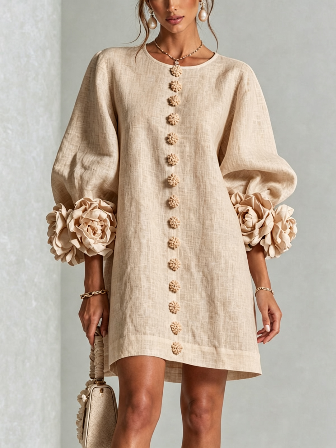 Cornelia Minikleid mit Blumenknöpfen und Knotenmanschetten – Ansicht 9