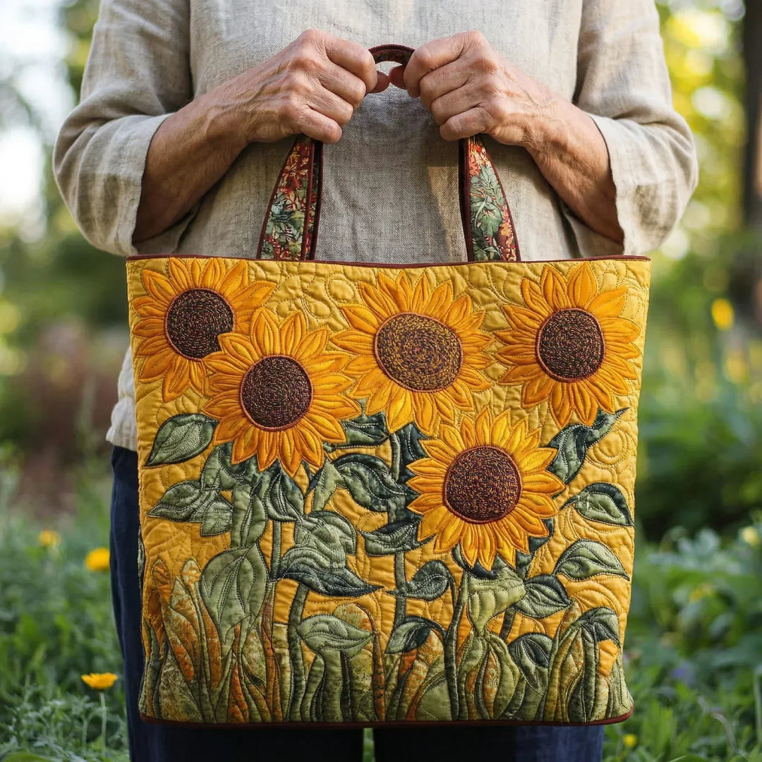 Gesteppte Tote Bag mit Motiv Sonnenblumen von Maria Zürich