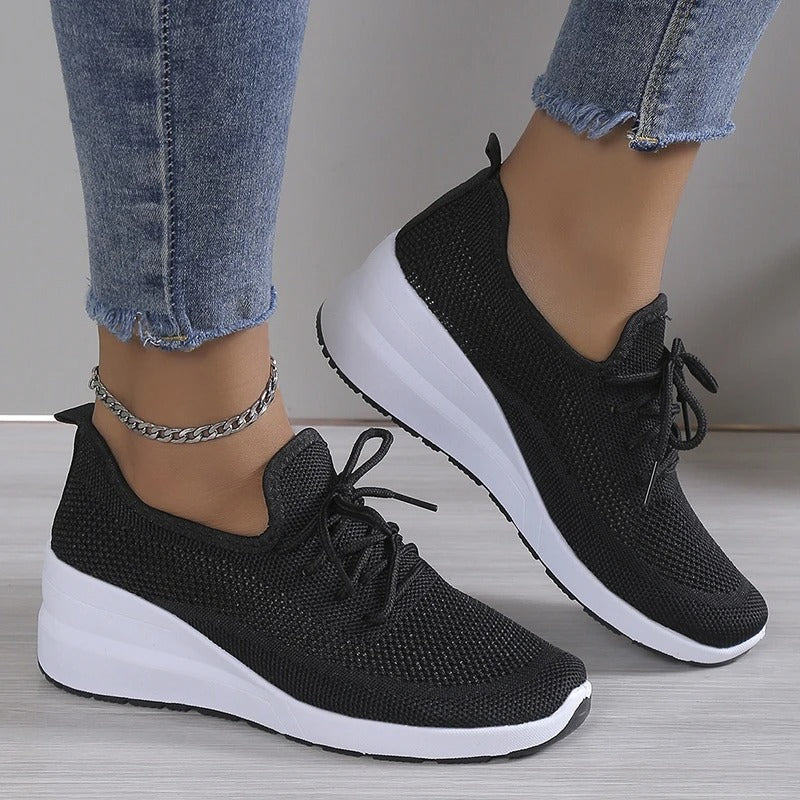 Damen Leichte Slip-On Sneaker mit Schnürsenkeln