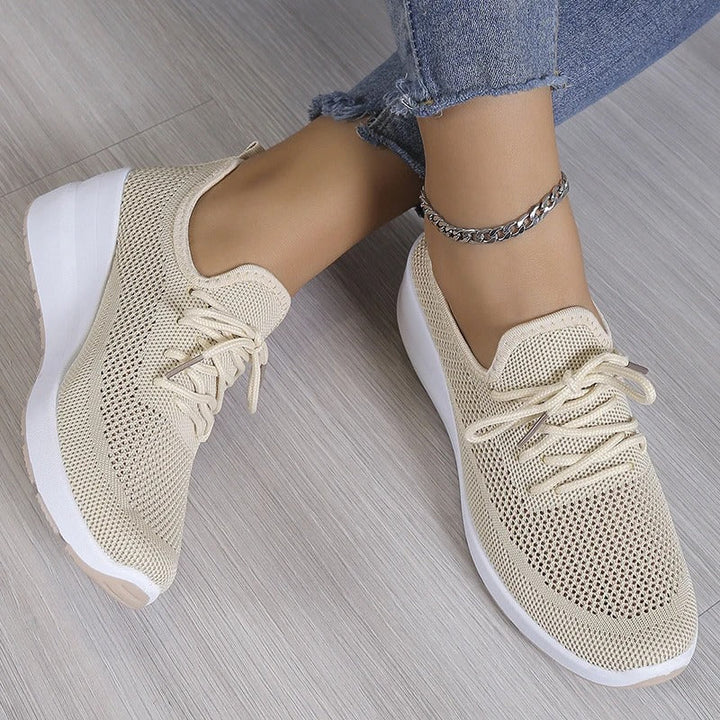 Damen Leichte Slip-On Sneaker mit Schnürsenkeln