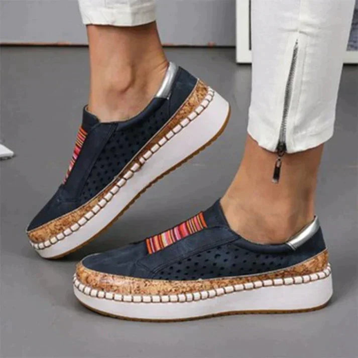 Damen Slip-On mit Cut-out Detail für den Sommer
